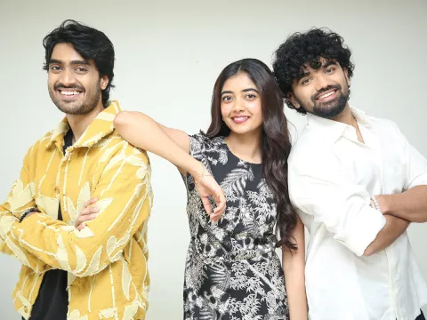 Patang Movie Press Meet Photos6