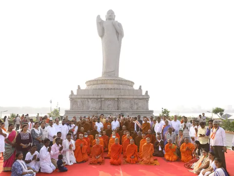 Hussain Sagar : Buddha refuge is Gachchami