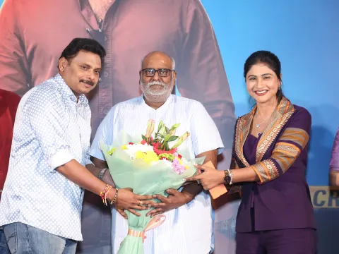 Vikram on Duty Press Meet HD Photos2