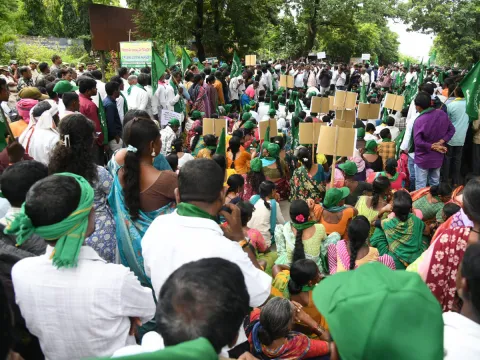 Tribals turn out in large numbers to lay siege to the ITDA5