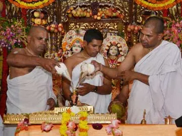 మార్మోగిన హరేకృష్ణ నామస్మరణ - Sakshi