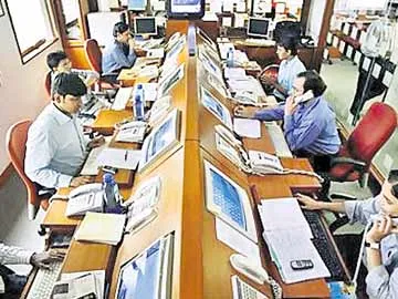 మార్కెట్‌కు ఇరాక్ దెబ్బ