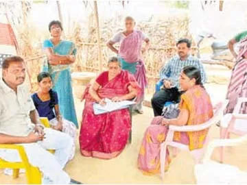 బాల్య వివాహాలను అడ్డుకున్న అధికారులు