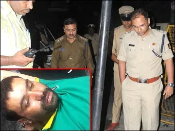 రౌడీషీటర్పై పోలీసు కాల్పులు - Sakshi