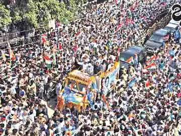 భారత్ ను అర్థం చేసుకోని మోడీ - Sakshi