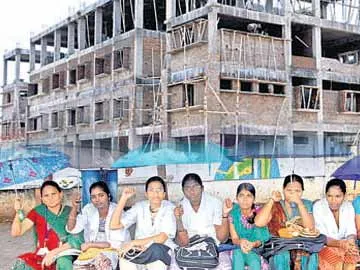 డాక్టర్ పట్టా అందేనా !