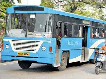 సిటీ బస్సుల్లో గ్రిల్స్