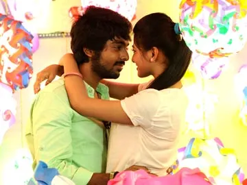 ఆ ముద్దు సన్నివేశాలకు 36 టేక్లు నిజమే