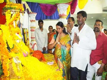 ఘనంగా గురుపౌర్ణమి వేడుకలు