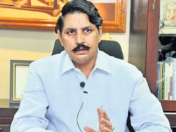 పకడ్బందీగా పోలింగ్ ఏర్పాట్లు - Sakshi