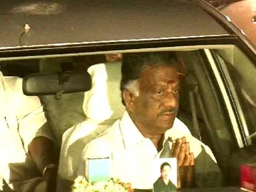అయ్యో.. పన్నీర్ సెల్వం!