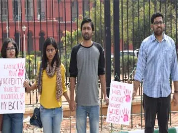 అక్కడ ట్రంప్పై.. ఇక్కడ బెంగళూరుపై..!