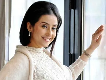 సంజయ్ దత్ తల్లి నర్గిస్గా...