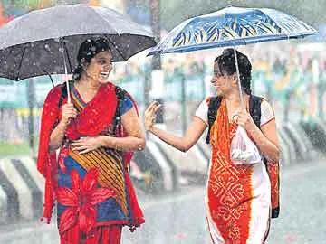 రేపటి నుంచి భారీ వర్షాలు - Sakshi