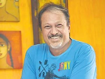 ప్రభాస్ రేంజ్ హీరో అవుతాడు