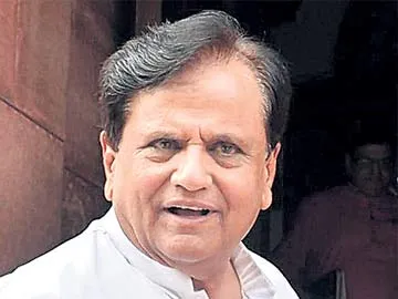 టార్గెట్ అహ్మద్ పటేల్! - Sakshi
