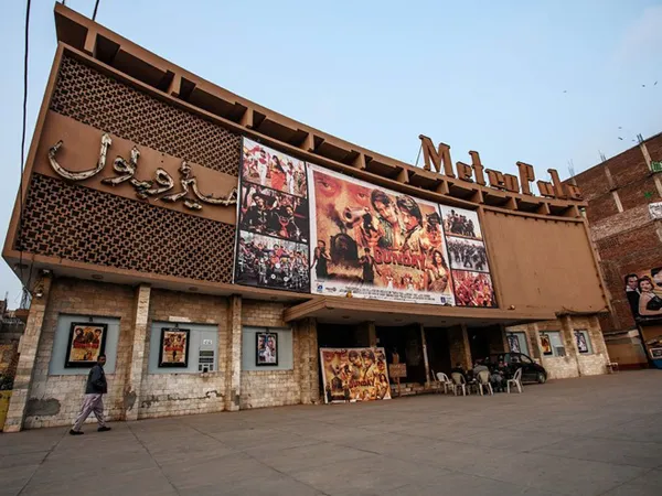 Pakistani theatre actress shot dead in Multan