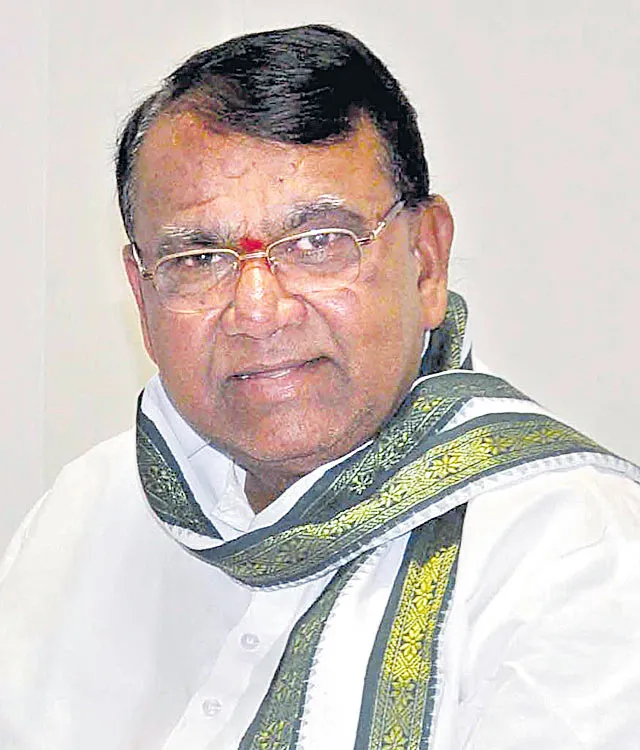 minister pocharam srinivas reddy meeting on crop plant machines - Sakshi