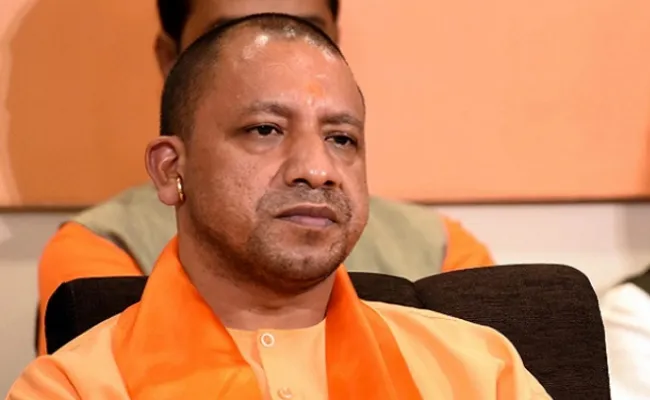 Yogi Adityanath highlights 3,000 encounters as govt achievement - Sakshi