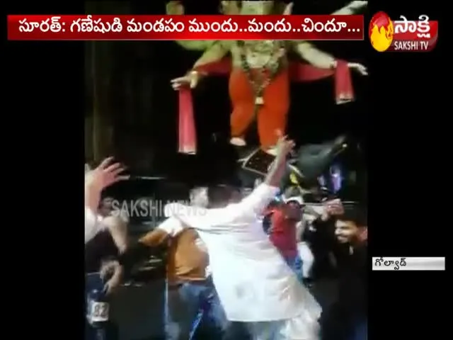  Drunk ,Dancing Infront of Ganesh Idol in Surat