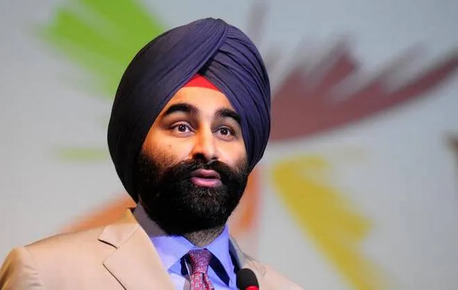 Former Fortis promoter Shivinder Singh arrested in fraud case - Sakshi