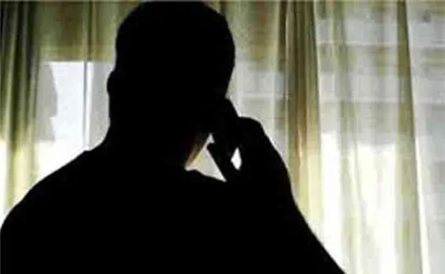 UP Man Dials 100 Says Threat For PM Narendra Modi In Noida - Sakshi