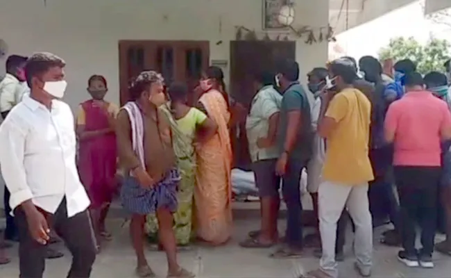 Wife Gets Husband Assassinated With Help Of Boyfriend In Khammam - Sakshi