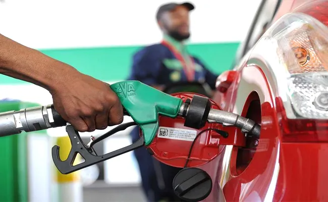 Again Petrol Diesel Prices Hike After One Day Gap - Sakshi
