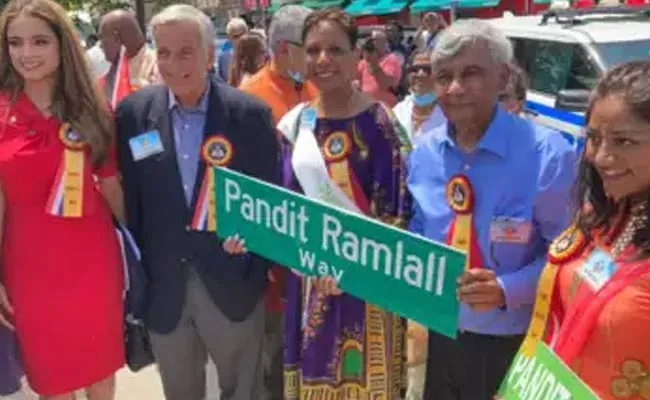 New York Street Renamed As Pandit Ramlall - Sakshi