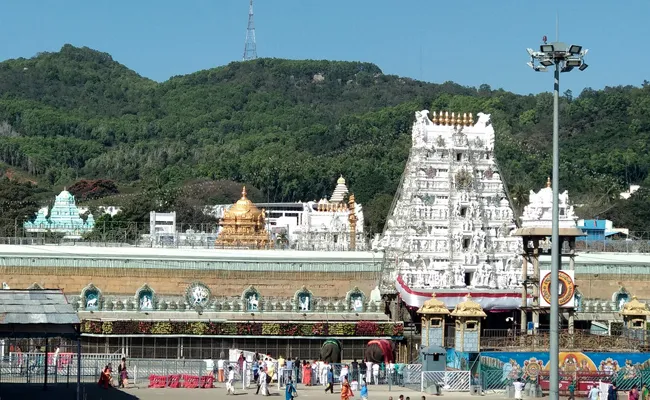 Tirumala: Ttd Arrange Srivari Special Entry Darshan Tickets To Devotees For August - Sakshi