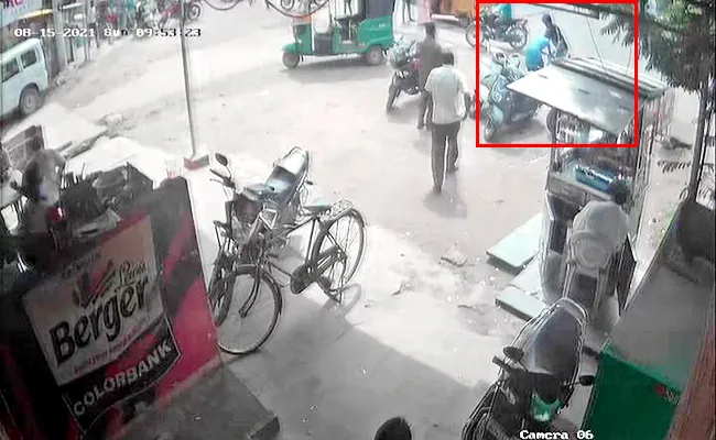 Ramya Assassination Case: Police Says Accused Attempt To Cut His Neck At Narasaraopet - Sakshi