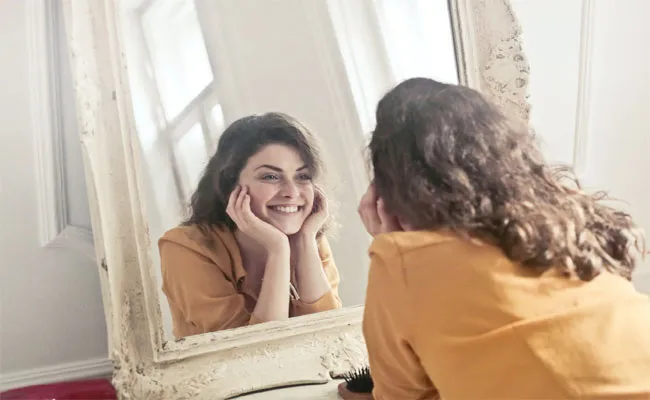 Study Reveals Interesting Health Benefits of Laughter In Telugu - Sakshi