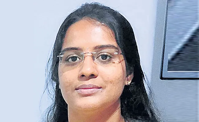 Pavithra Suicide In KPHB Hyderabad - Sakshi
