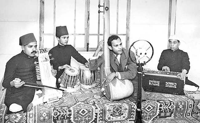 Guest Column British government radio broadcasts - Sakshi