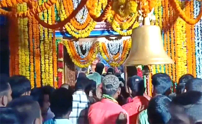 Ugadi 2022: Celebrations Begin In Temples Andhra Pradesh - Sakshi