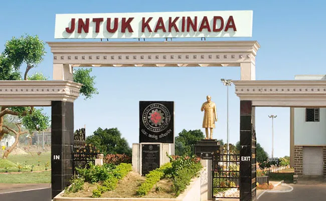 Jawaharlal Nehru Technological university Kakinada Platinum Jubilee Grand Finale - Sakshi