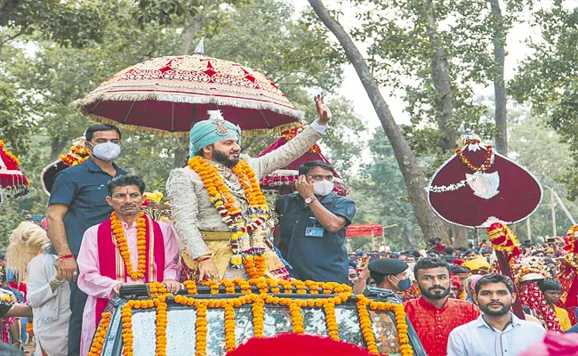 Kakatiya Descendant 22nd King Kamal Chandra Bhanj At Warangal - Sakshi