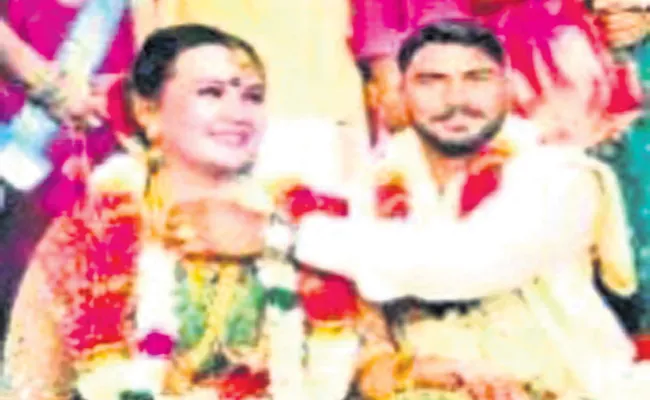 Tamil Nadu Man Marriages France Woman - Sakshi
