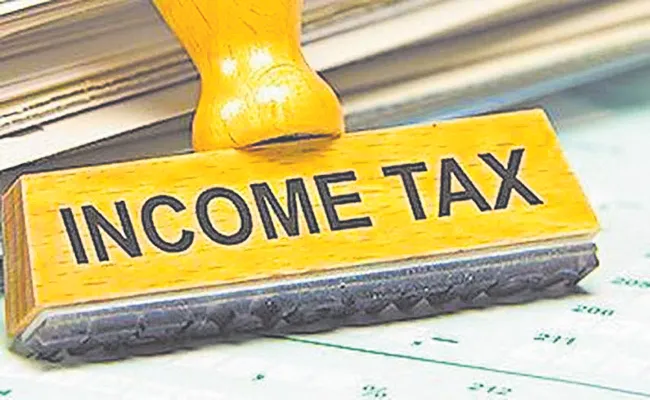 Income Tax Raids On Shopping Malls Mobiles Shops In Hyderabad - Sakshi