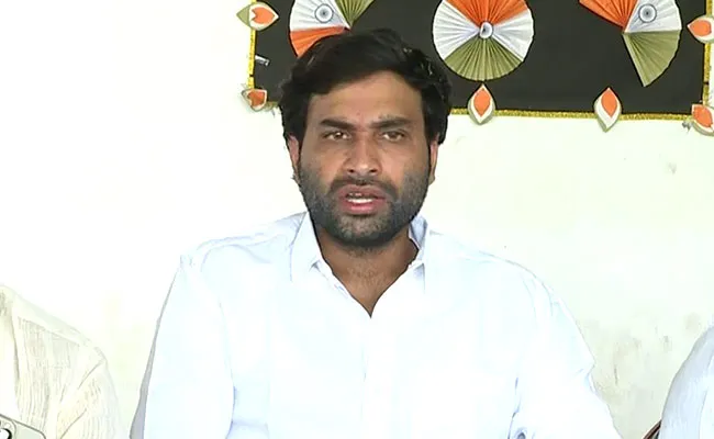Ysrcp Leader Devineni Avinash Comments On Chandrababu - Sakshi