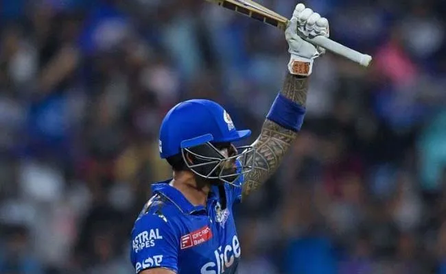 Mumbai Indians beat Royal Challengers Bangalore by six wickets - Sakshi