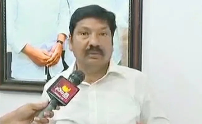 Jogi Ramesh Serious Comments On Pawan Kalyan And Chandrababu - Sakshi