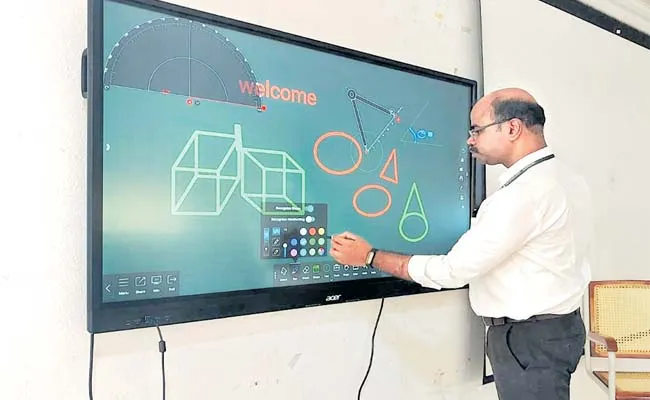 Digital Training for Government Teachers - Sakshi