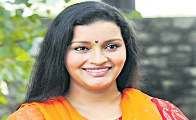 Renudesai Comments On Pawan Kalyan - Sakshi