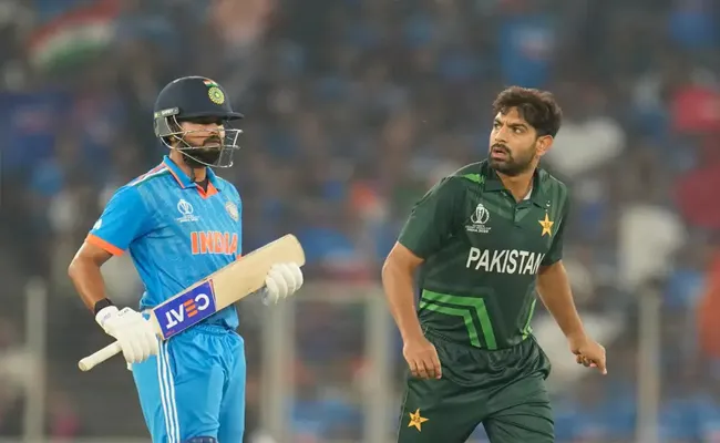 Angry Haris Rauf Throws Ball At Shreyas Iyer - Sakshi