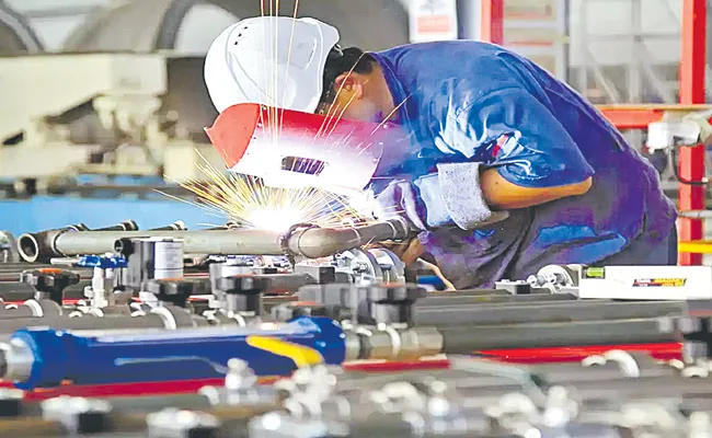 IIP growth slows to 5. 8per cent in September from 10. 3 per cent in August - Sakshi