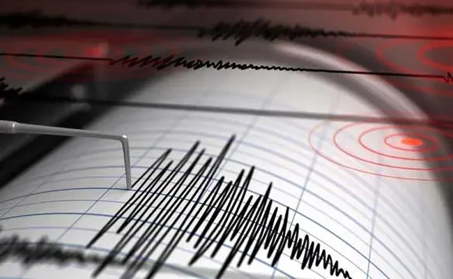Massive Earthquake Shakes Southern Philippines US Geological Survey - Sakshi