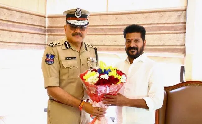 Election Commission Revokes Suspension Of TS DGP Anjani Kumar - Sakshi