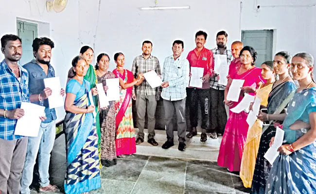 There was a lot of outrage over TDP leader Bojja - Sakshi