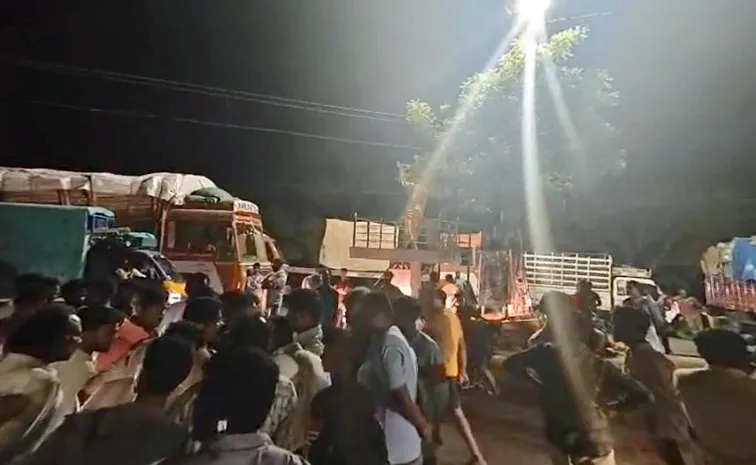 TDP Leaders Attack On YSRCP Leaders In Kuppam
